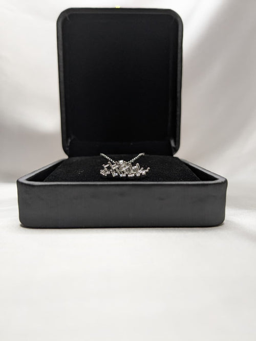 Elegant Sliver Leaf Pendant Necklace - Sparkling Statement Jewelry