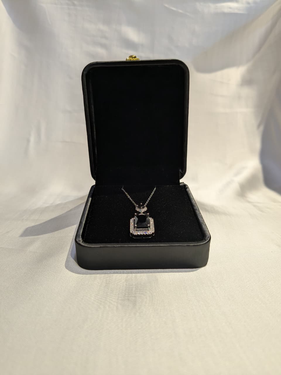 Black Emerald Cut Pendant Necklace for Women | Elegant Silver-Tone Jewelry – Juvella