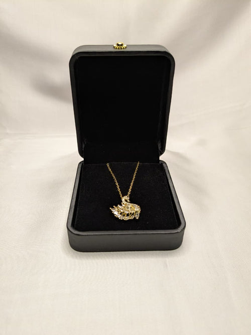 Elegant Gold Leaf Pendant Necklace - Sparkling Statement Jewelry